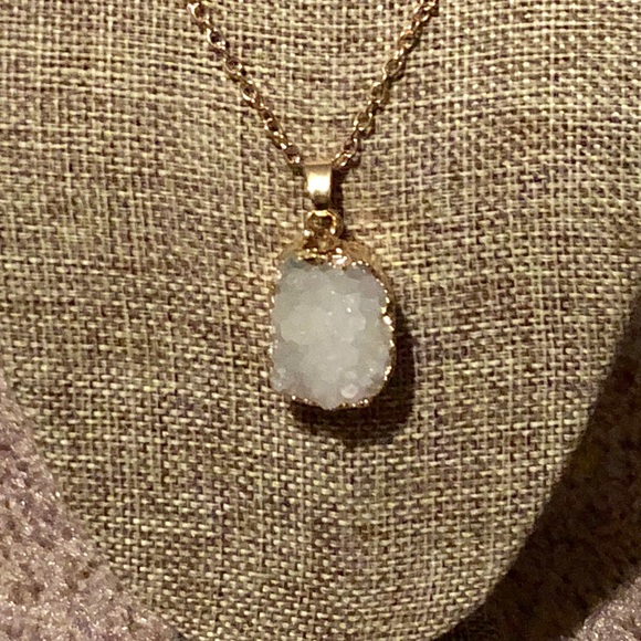 White Druzy Pendant Necklace - Picture 3 of 3